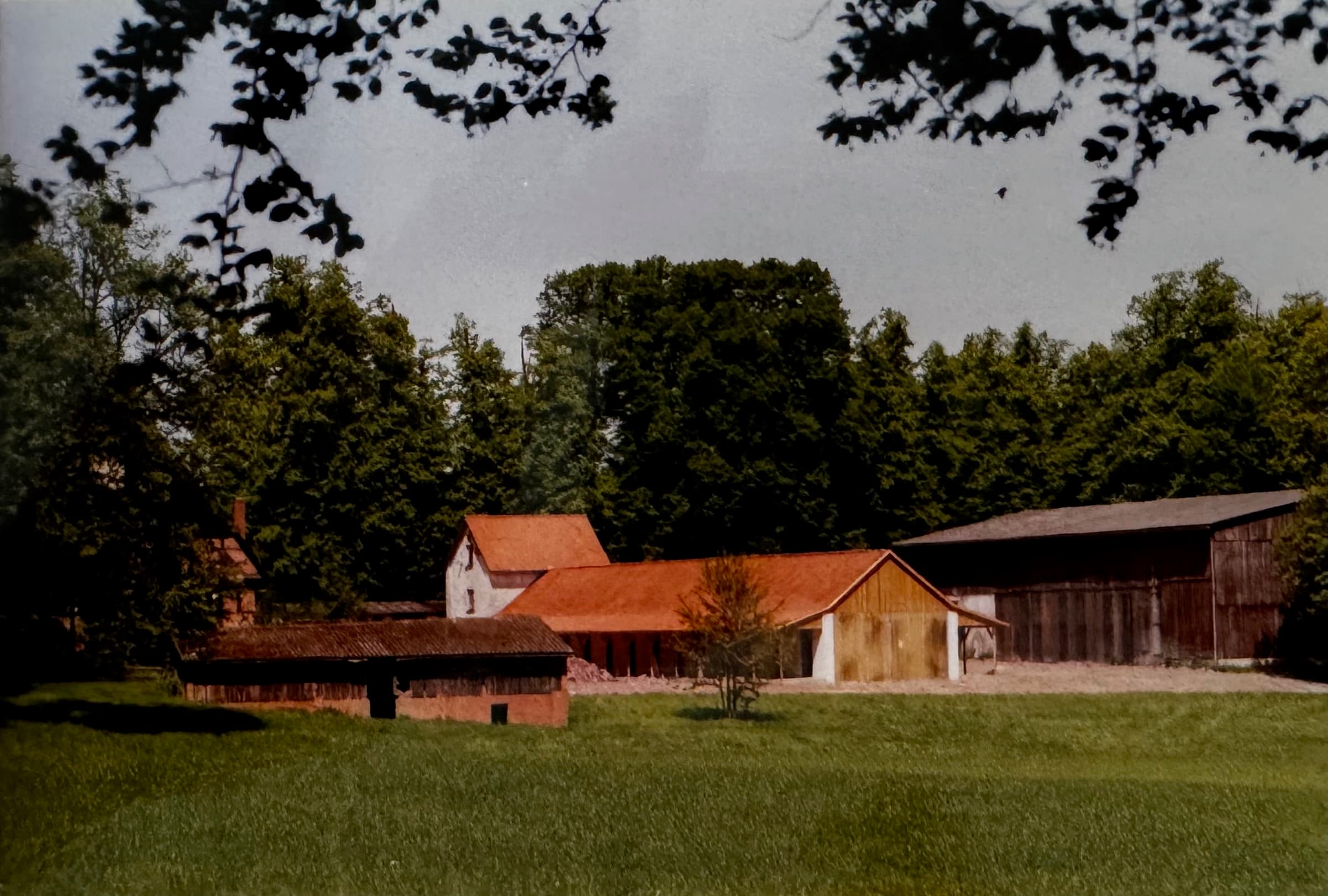 Fertiggestellter Hof nach dem Umbau, 1992